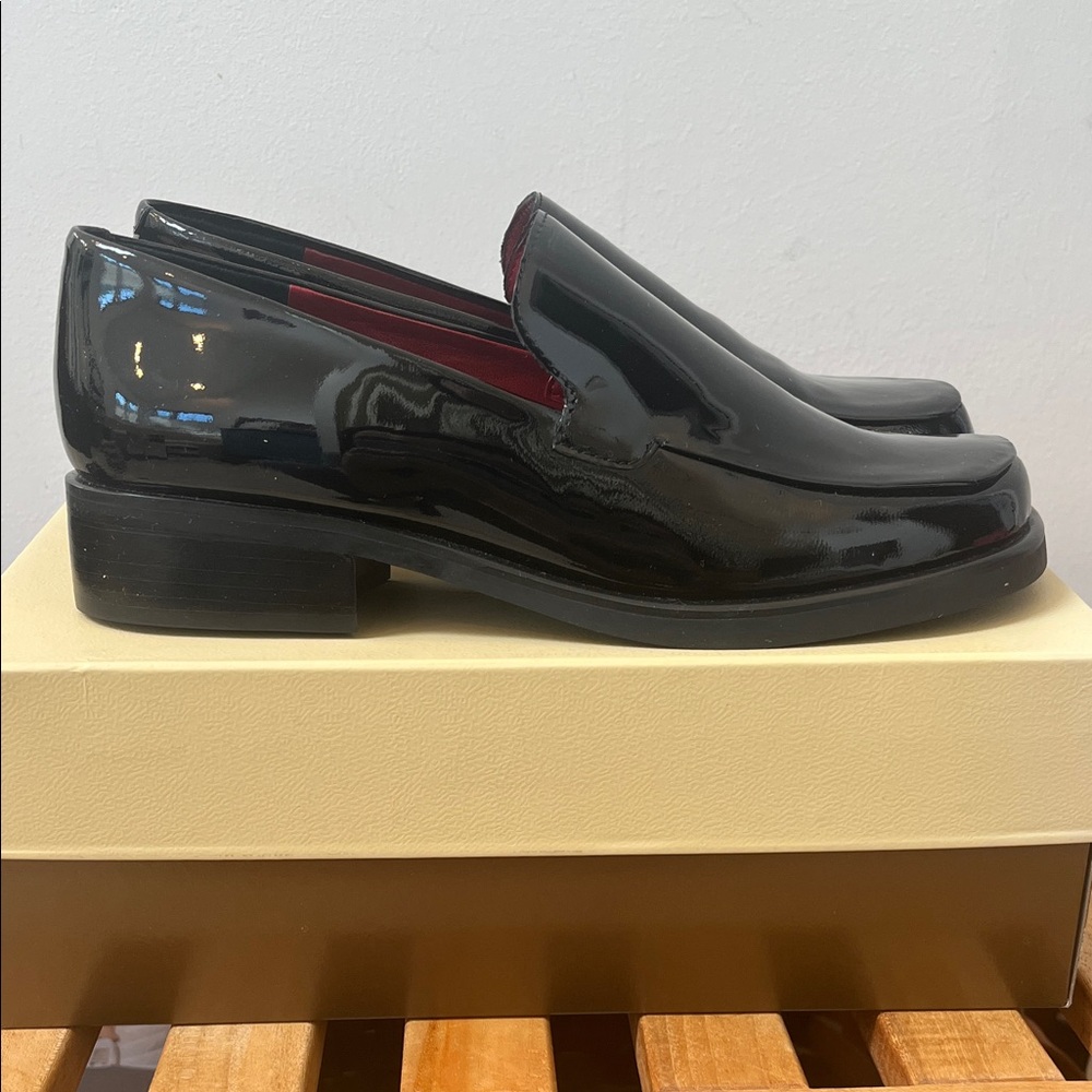 Franco Sarto never worn black patent loafers